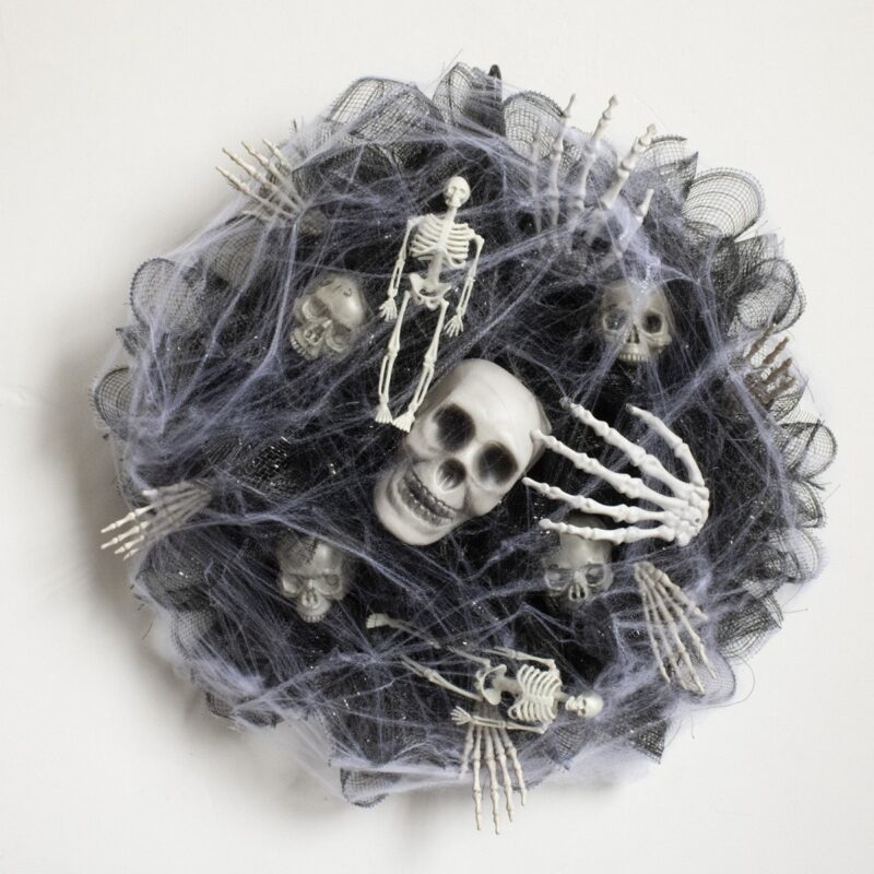 Scary Realistic Skull Head Wreath