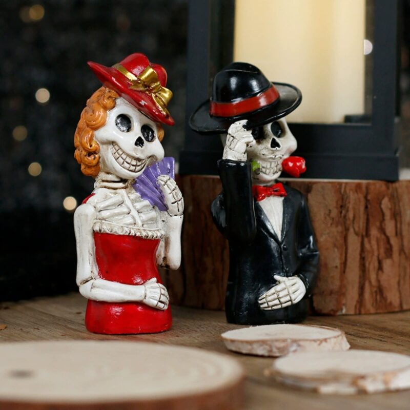 Romantic Couple Skeleton Decor