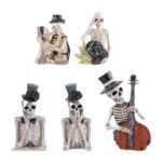 Skeleton Bride Groom Kissing